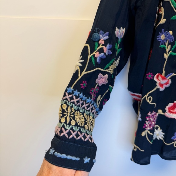 Johnny Was Gisella Navy Top size S - Picture 5 of 6